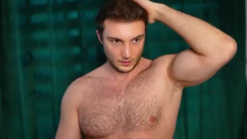Tom online show from June 8, 4:52 pm