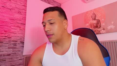 Tom muscle1 online show from November 27, 12:24 pm