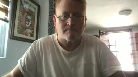 Hola online show from February 6, 8:34 pm