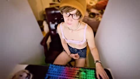 tomboy_titties online show from September 9, 6:57 am