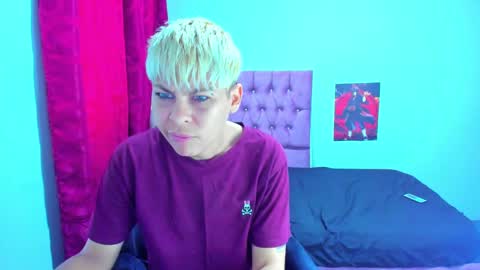 tomboygirl69 online show from February 5, 2:59 pm