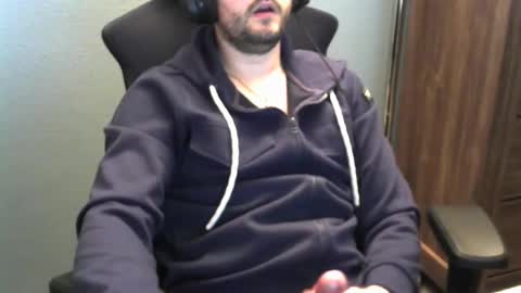 tomin3m online show from November 10, 5:38 pm