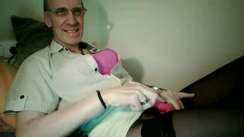 tomislav321 online show from May 16, 12:48 pm