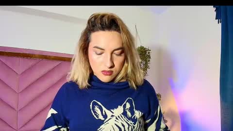Snapshot of tomlondon_ chatting on September 30, 12:15 pm online show from September 30, 12:15 pm