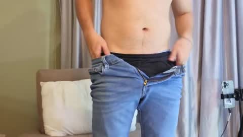 tommas_johnson online show from July 4, 12:20 pm