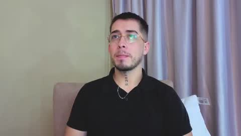 tommas_johnson online show from July 13, 12:31 pm
