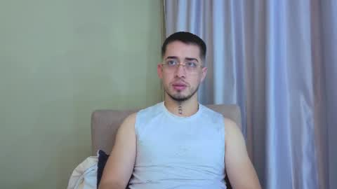 tommas_johnson online show from July 10, 12:10 pm