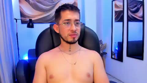 tommas_johnson online show from July 28, 3:21 pm