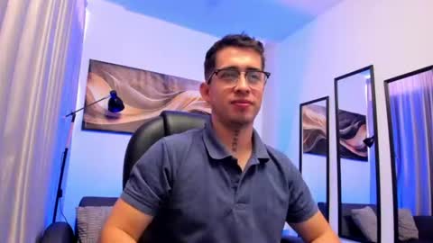 tommas_johnson online show from June 24, 12:23 pm