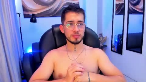 tommas_johnson online show from July 28, 6:20 pm