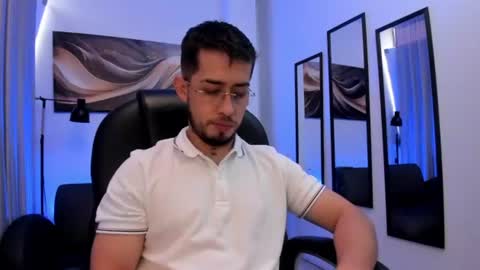 tommas_johnson online show from July 26, 12:36 pm