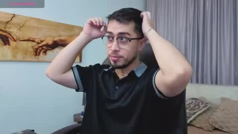 tommas_johnson online show from June 15, 12:41 pm