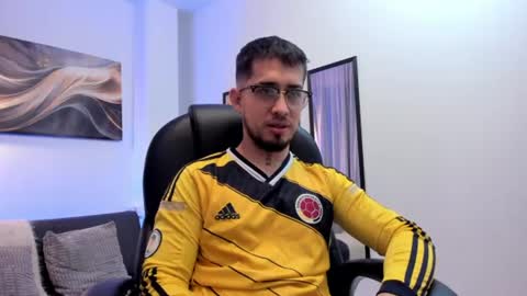 tommas_johnson online show from June 13, 12:26 pm