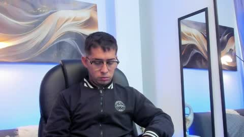 tommas_johnson online show from April 27, 12:14 pm