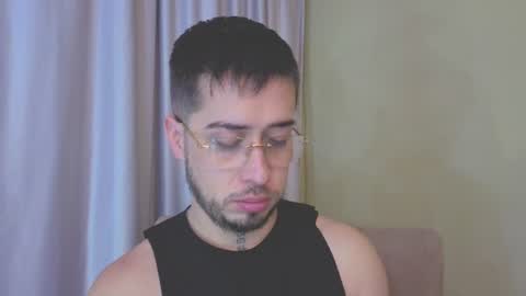 tommas_johnson online show from July 24, 12:02 pm