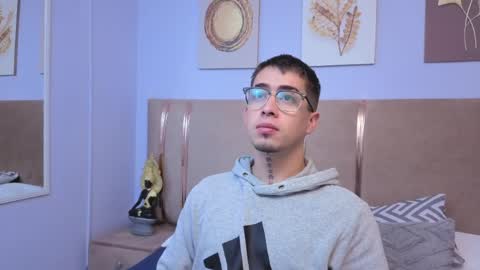 tommas_johnson online show from May 1, 11:48 am