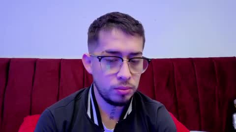 tommas_johnson online show from June 7, 12:43 pm