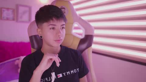 Blue  online show from March 12, 1:04 pm