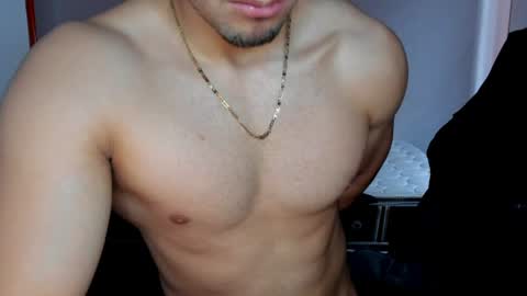 Twitter BreddTommy IG tommy bredd online show from July 21, 2:52 pm