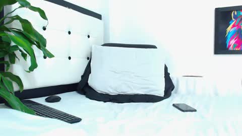 tommy online show from February 6, 8:56 pm