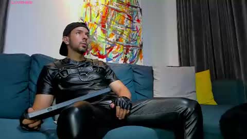 tommy_raym0ndg online show from June 13, 11:26 pm