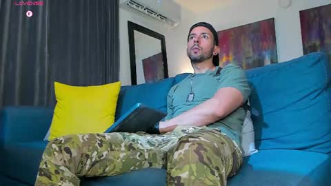 tommy_raym0ndg online show from July 11, 3:00 am