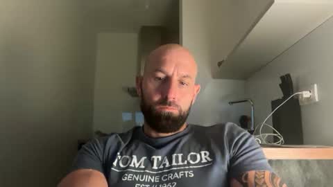 Thomas Fit online show from September 14, 5:47 pm