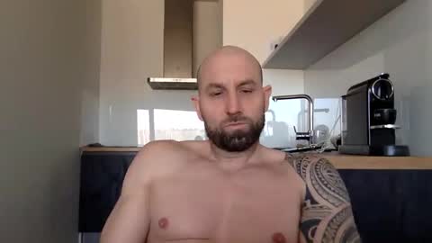 Thomas Fit online show from March 7, 10:13 am