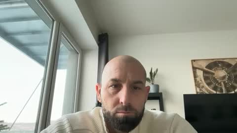 Thomas Fit online show from January 8, 7:36 am