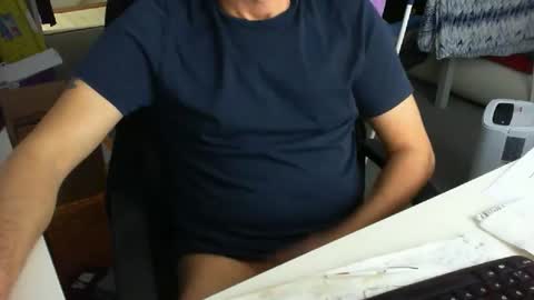 Tom online show from January 17, 1:42 pm