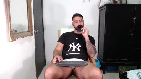 Tomas jhonson online show from January 27, 11:33 pm