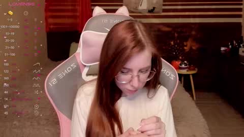 Snapshot of tonimua chatting on October 23, 7:32 am Milana online show from October 23, 7:32 am