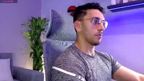 tony muscle1 online show from June 24, 6:59 pm