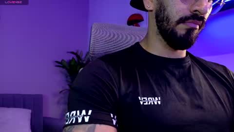 tony muscle1 online show from August 3, 10:27 pm