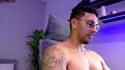 tony muscle1 online show from June 26, 7:08 pm