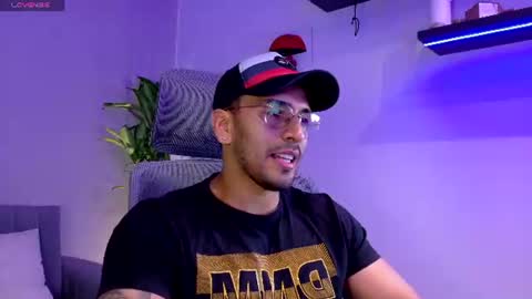 tony muscle1 online show from June 27, 9:43 pm