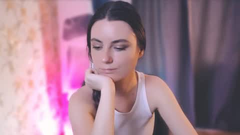 Elizabeth online show from March 12, 10:48 am