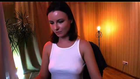 Elizabeth online show from October 9, 4:34 pm