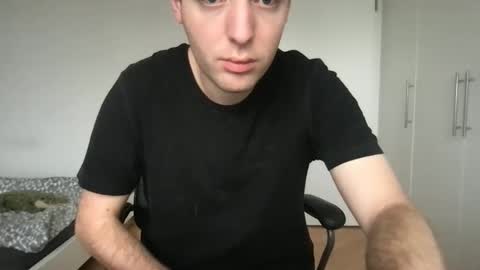 Max online show from November 7, 7:55 am