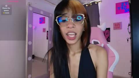 tookiock online show from December 4, 1:33 pm