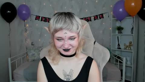 Tori online show from November 1, 12:22 am