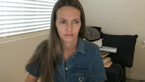 Tori Ryann online show from February 15, 11:03 pm