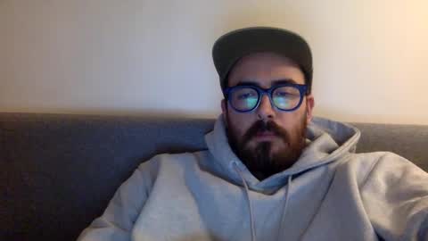 manu online show from November 12, 9:50 pm