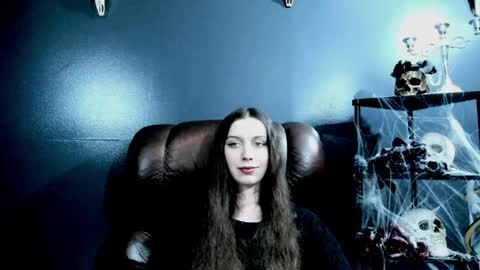 toxicdomme online show from April 29, 6:35 pm