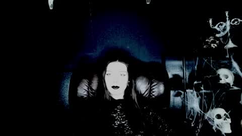 toxicdomme online show from June 24, 6:15 pm