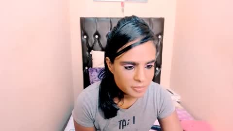 toxicfantasy4u online show from April 24, 6:10 pm