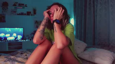 Hey my name is Kiri Kiri online show from June 13, 10:09 pm