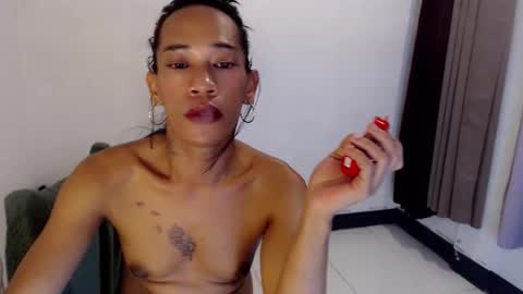 transeugene1990 online show from May 1, 4:12 pm