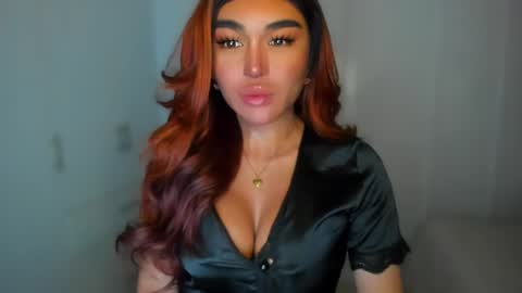 Snapshot of transnextdoor_ chatting on January 7, 6:45 pm ALMIGHTY GODDESS VALENTINA online show from January 7, 6:45 pm