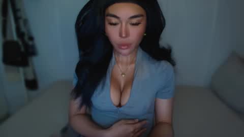 Snapshot of transnextdoor_ chatting on February 17, 9:54 pm ALMIGHTY GODDESS VALENTINA online show from February 17, 9:54 pm